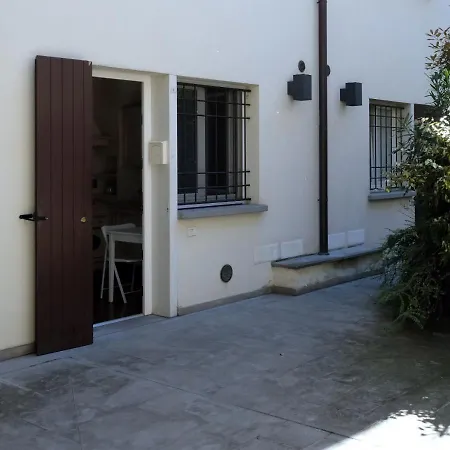 Casa Gelsomino A Due Passi Dal Centro Di * Болонья